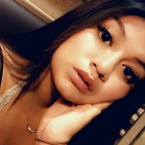 Meet your Posher, Anahi